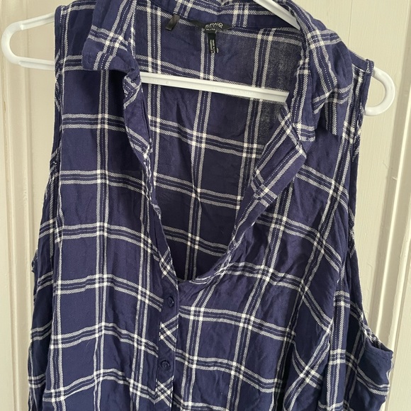Navy Plaid Cold Shoulder Top - Picture 2 of 3
